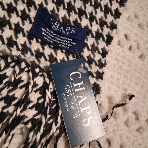 BLACK & WHITE & FRINGE SCARF--NWT - Picture 5 of 6